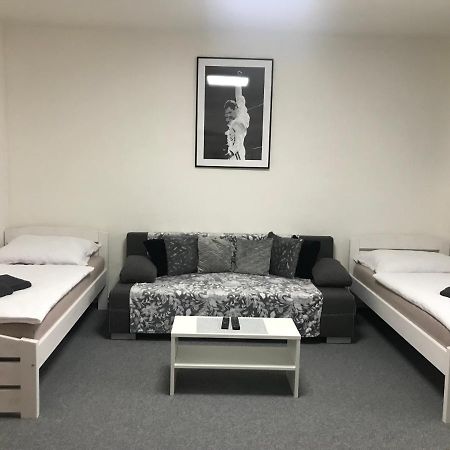 Cyklo-Moto Apartman Lomnice nad Luznici Exterior photo